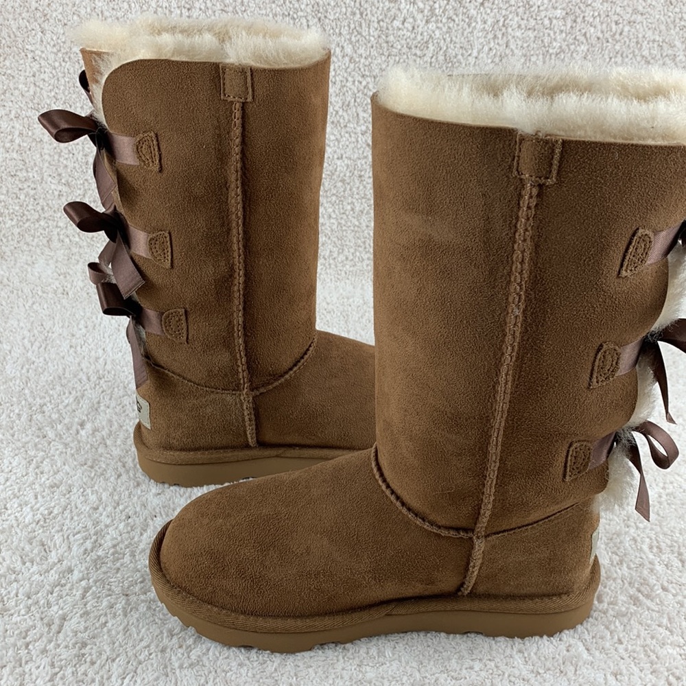 Ugg Kid's Bailey Bow/ Tall Size 2 - Picture 5 of 8